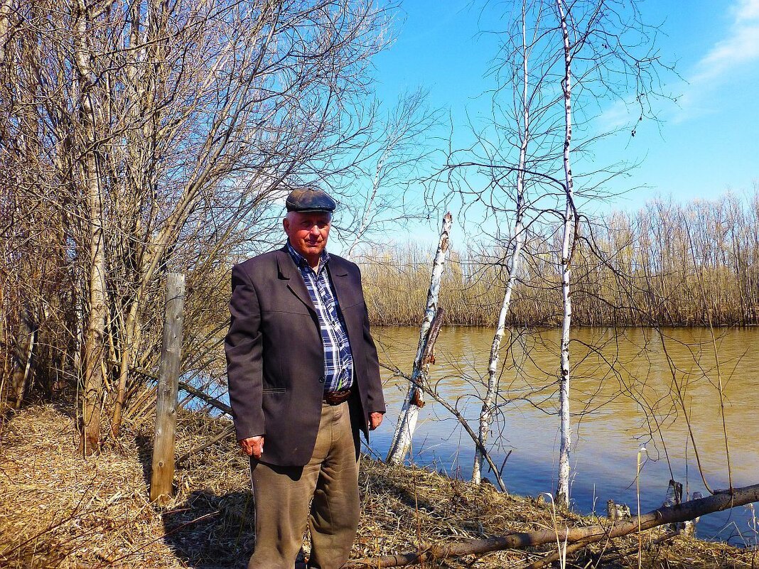 Май...На берегу протоки Сингапайская! - Владимир 