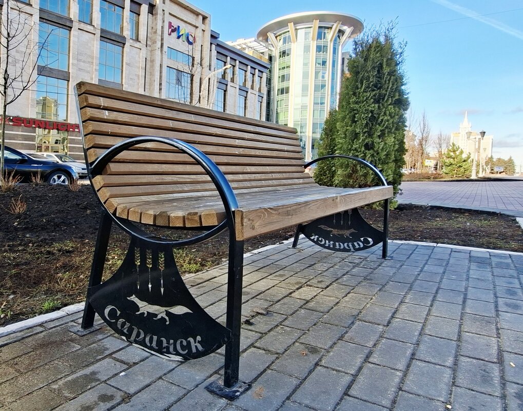 И даже скамейки со лисой в Саранске. - ИРЭН@ .