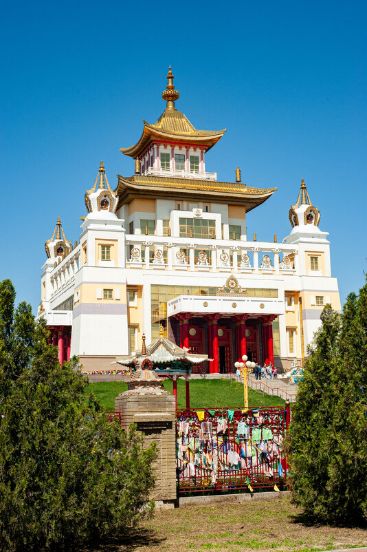 Музей истории буддизма «Золотая обитель Будды Шакьямуни» - Виктор Скаков