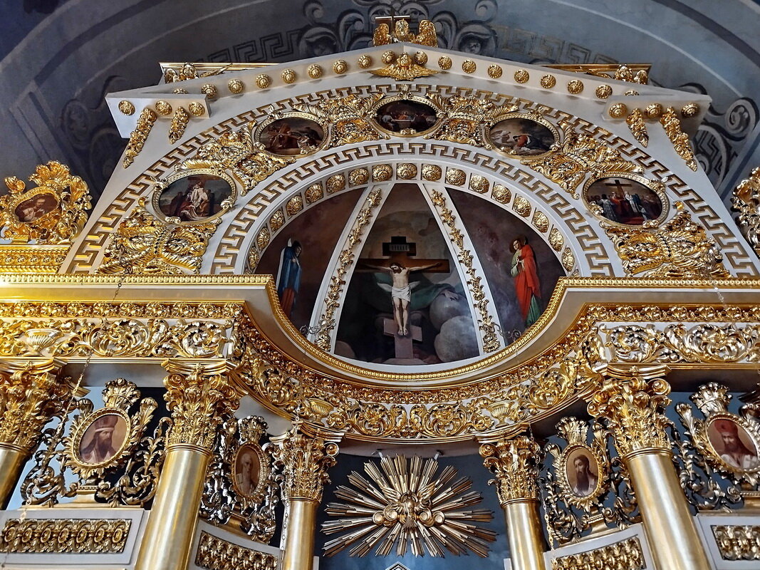 Венец иконостаса - Александр Чеботарь