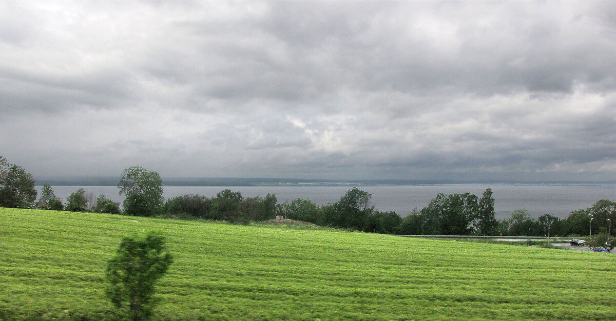 Озеро Веттерн (Vättern) вблизи отеля Золотая выдра (Gyllene Uttern) - Александр Ильчевский 