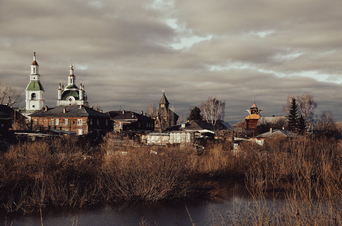 Пасмурный апрельский вечер. - Михаил К