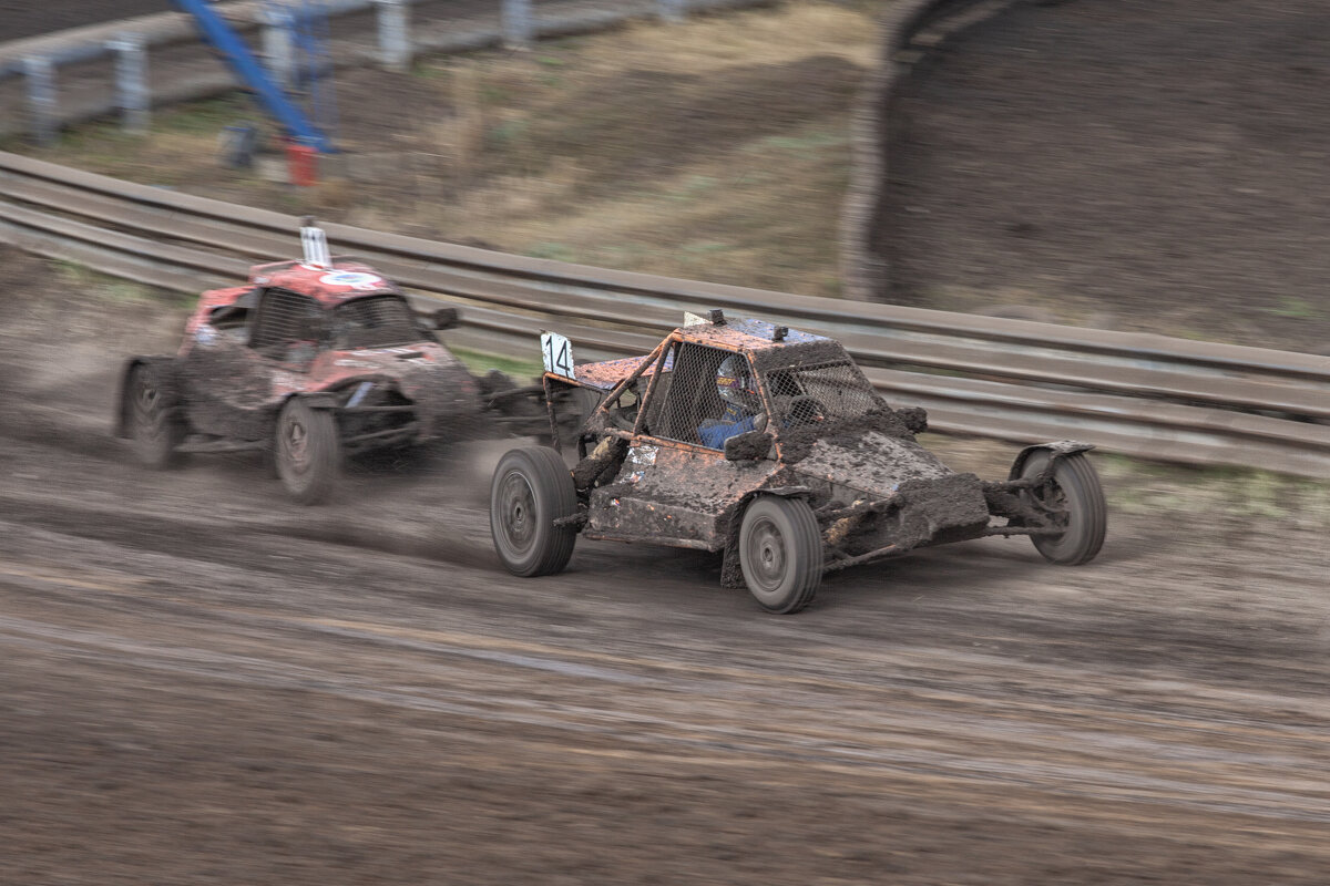 * - Александр Лисовский