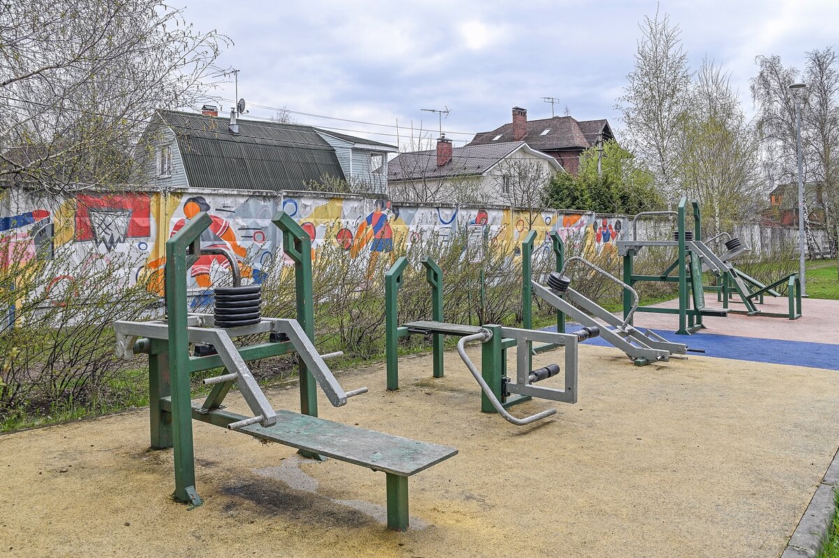 Наш уютный спортивный уголок - Валерий Иванович