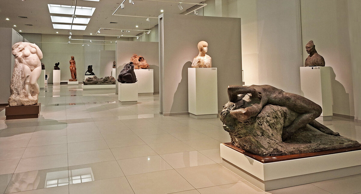 Работы скульптора Степана Дмитриевича Эрьзя в музее. - ИРЭН@ .