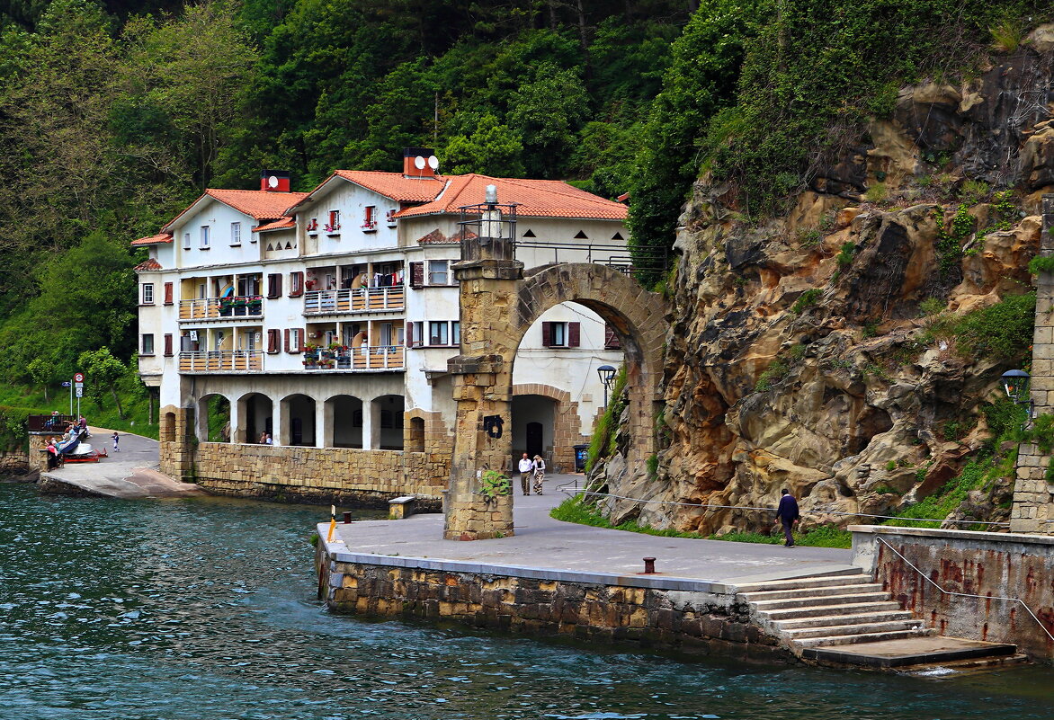 Жизнь курортного города - В.И 