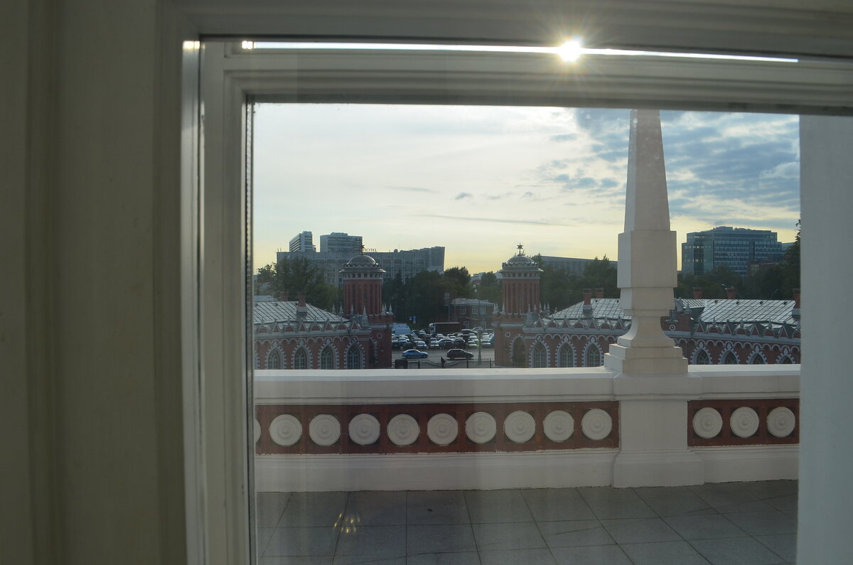 из окна дворца... - Галина R...