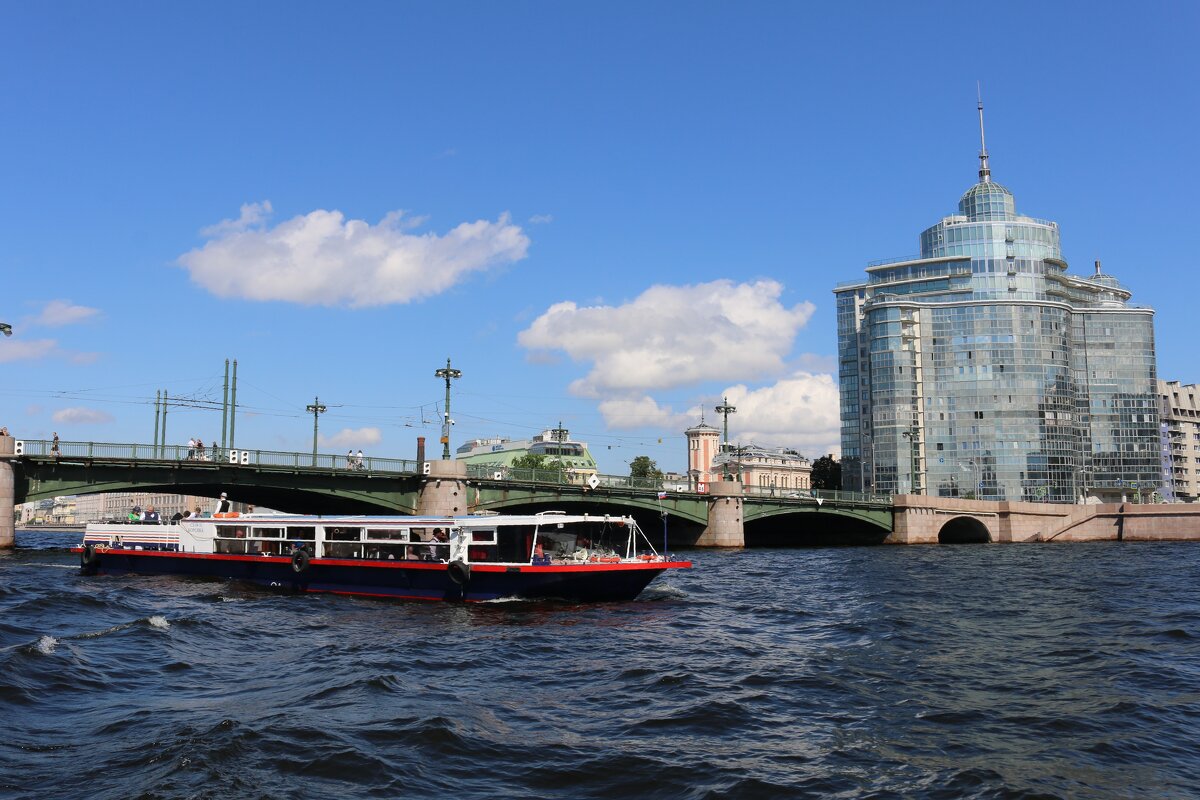 Прогулки по Неве - Ольга 