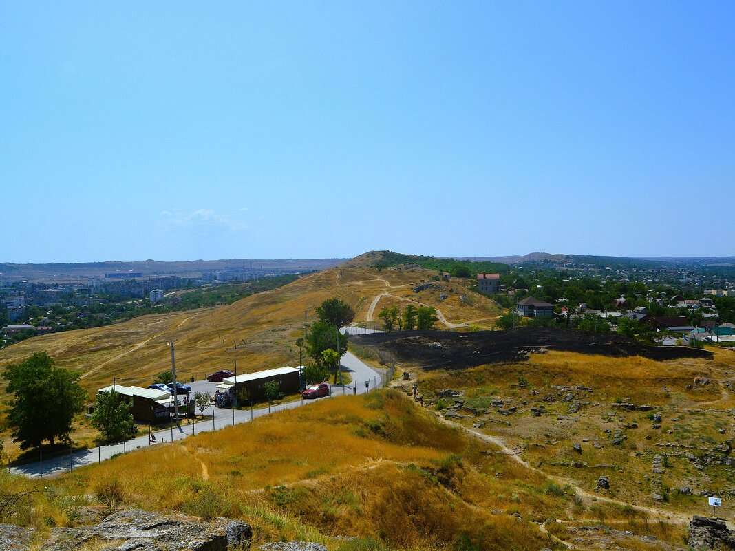 Керчь. На вершине горы Митридат летом. - Пётр Чернега