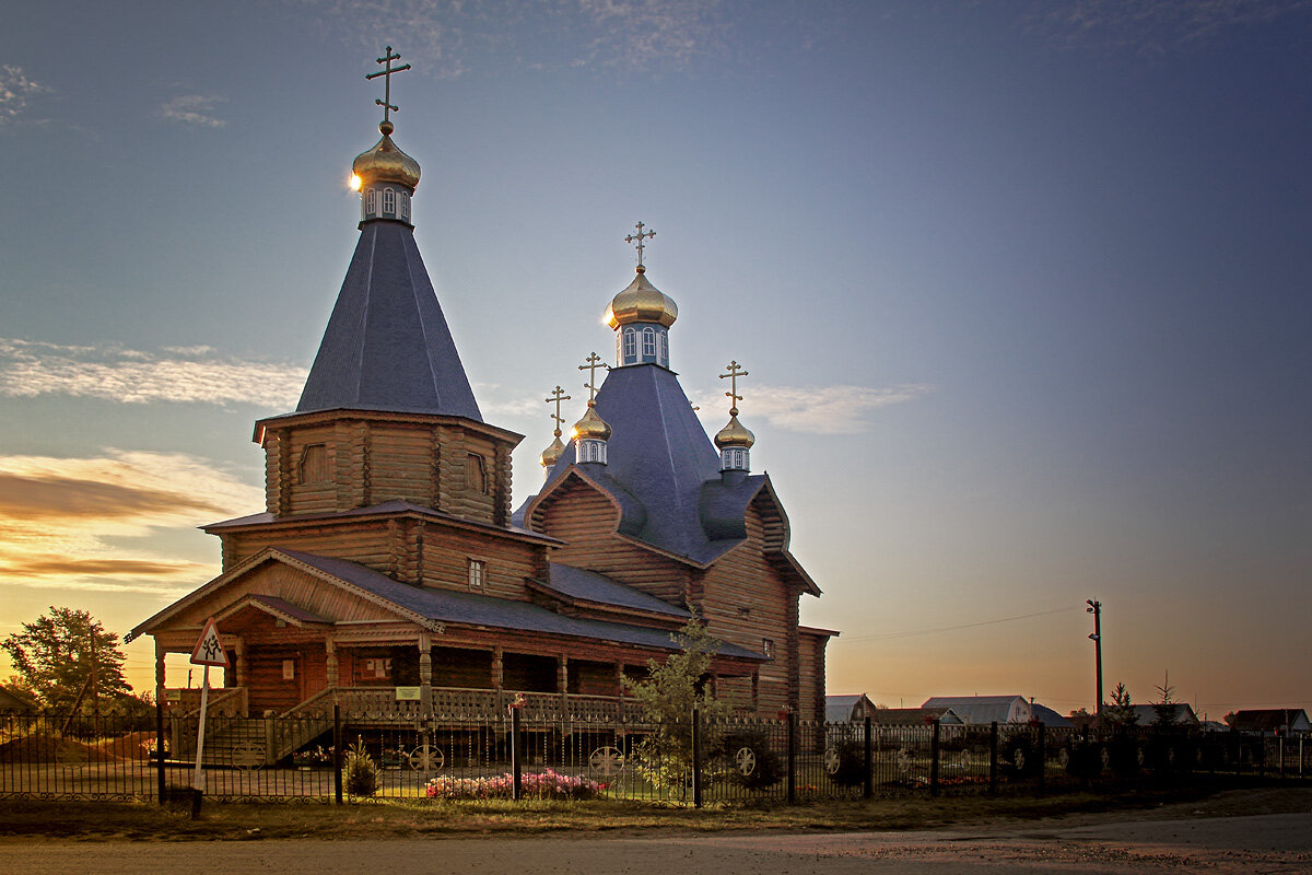 Храм. Бол. Глушица. Самарская область. Рассвет - MILAV V