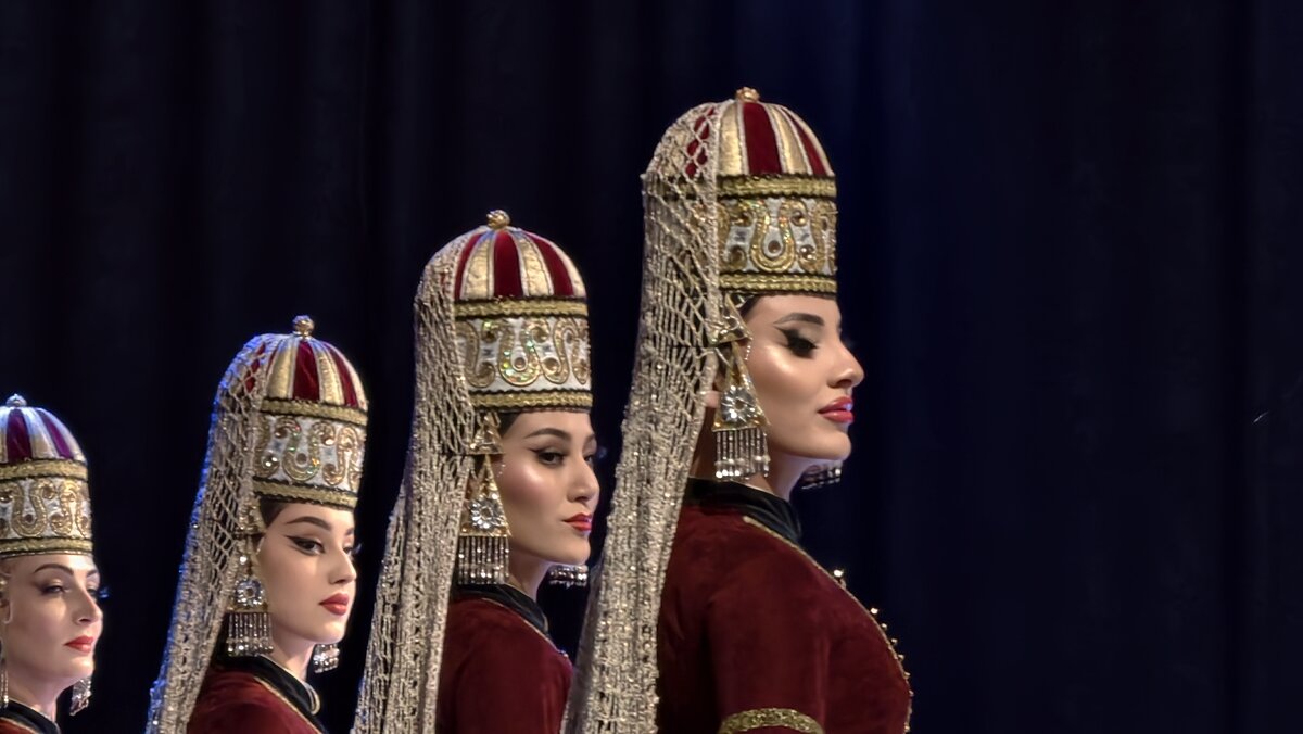 Красавицы Кавказа - Мариша Тим