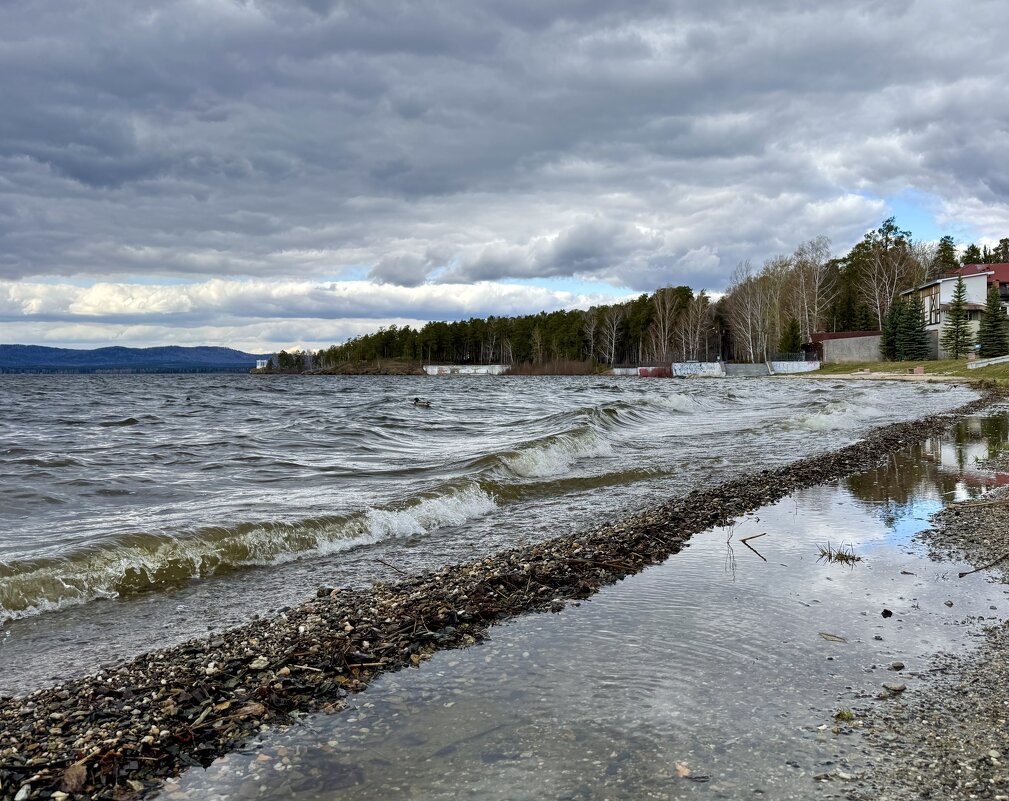 Пасмурный день на берегу. - Сергей Адигамов