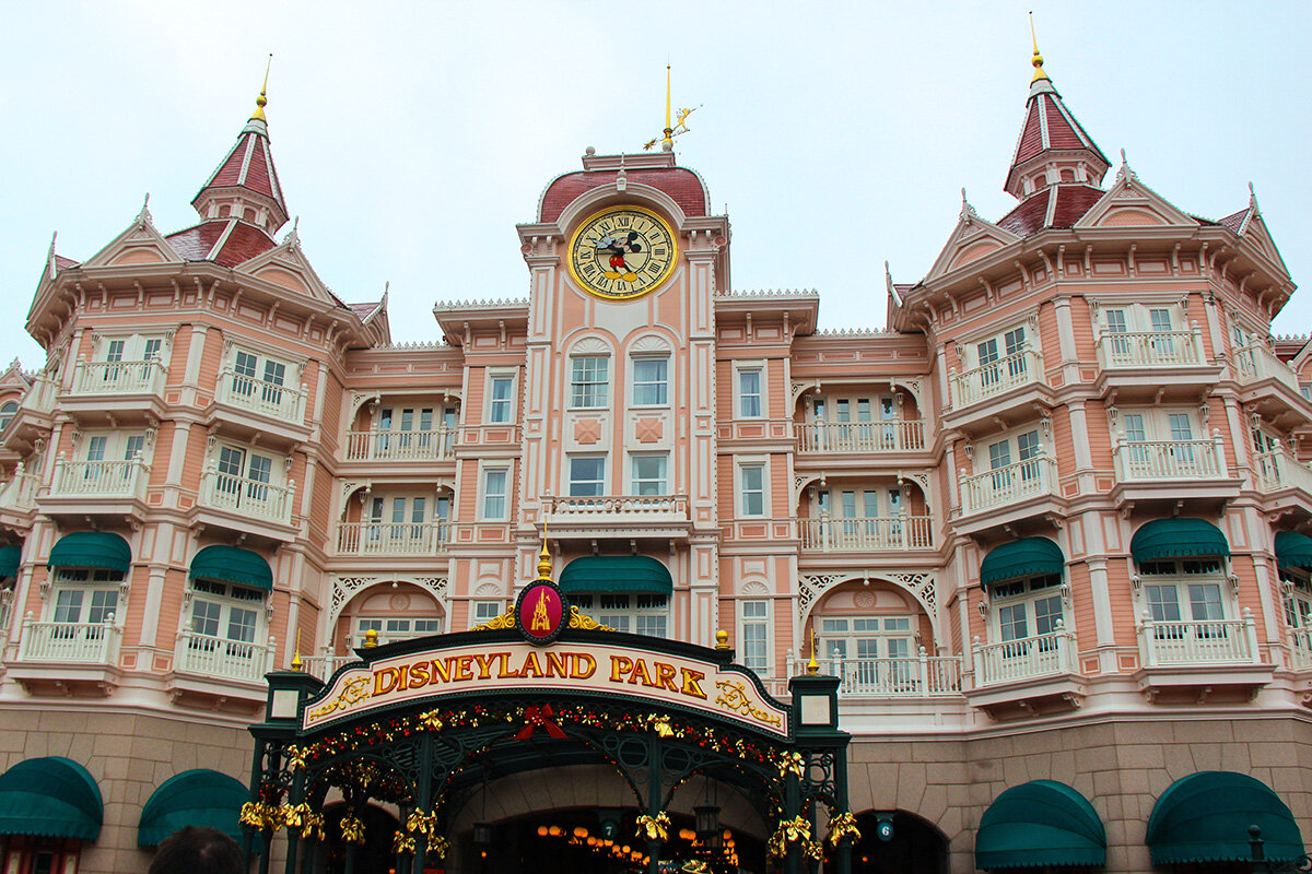 Идём в Диснейлэ́нд; Париж - Сергей Сомихин