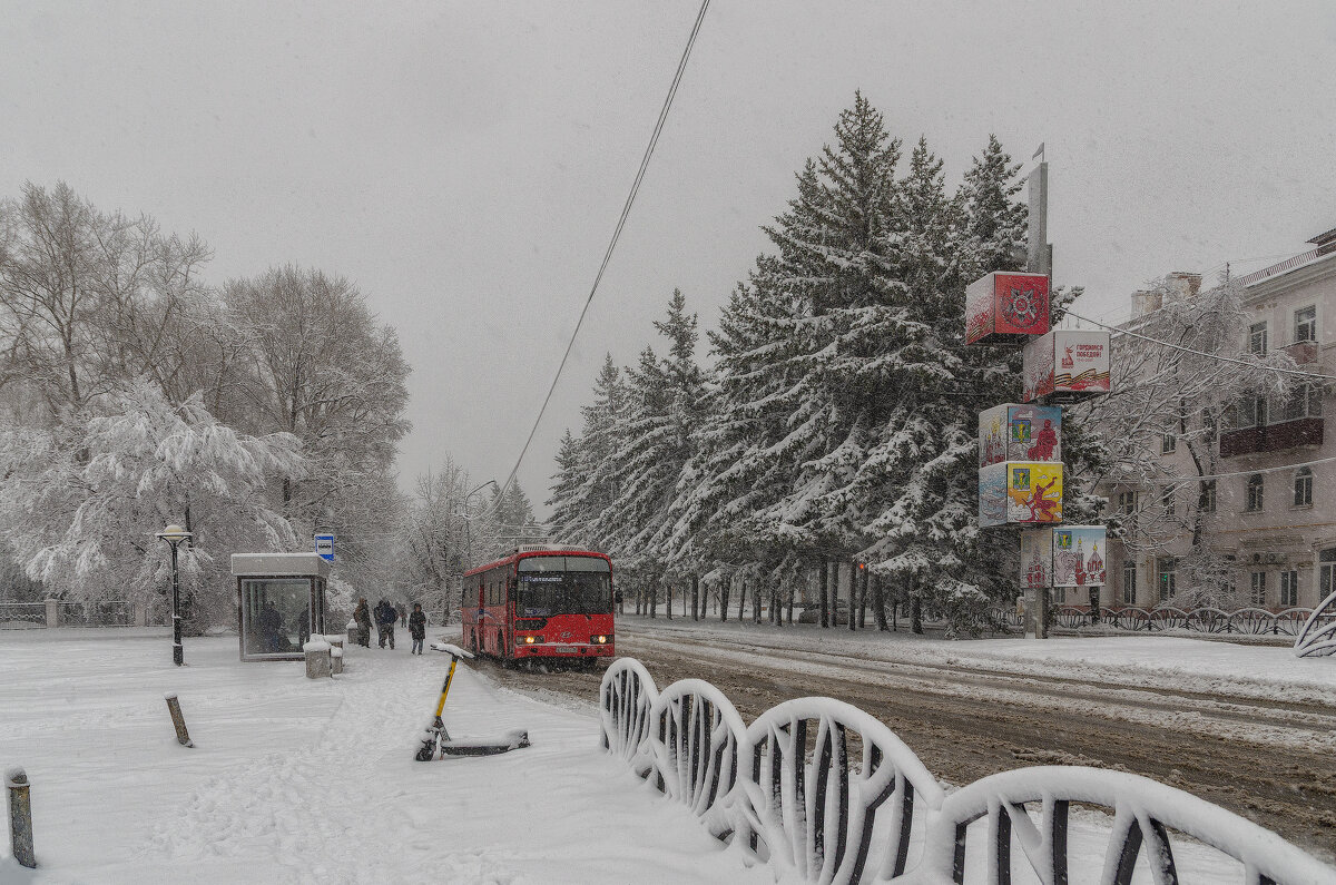 Шутка апреля - Виктор Иванович Чернюк
