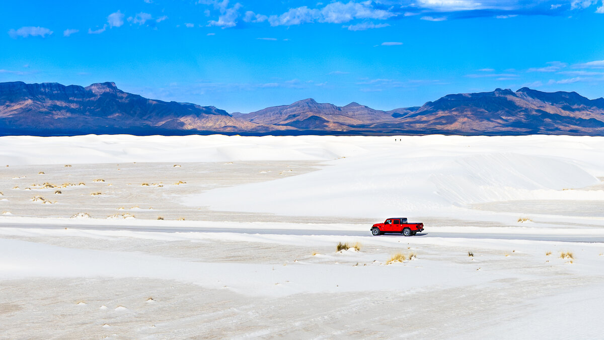 In the White Sands of New Mexico - Николай Бабухин