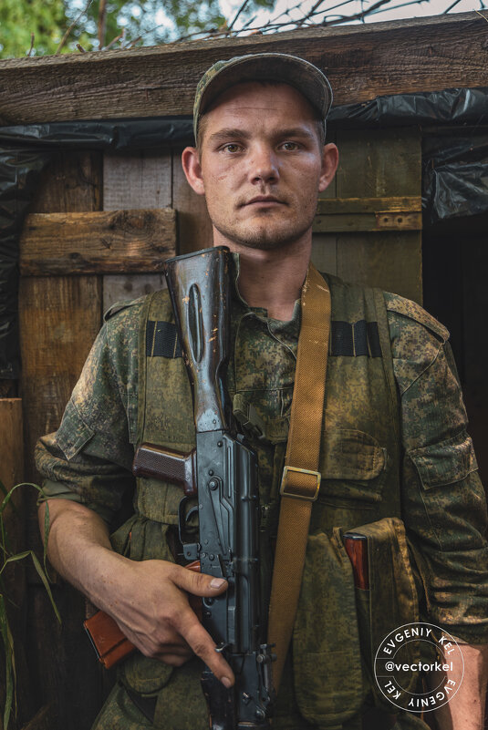 На позициях рядом с Донецким аэропортом. - Евгений Кель