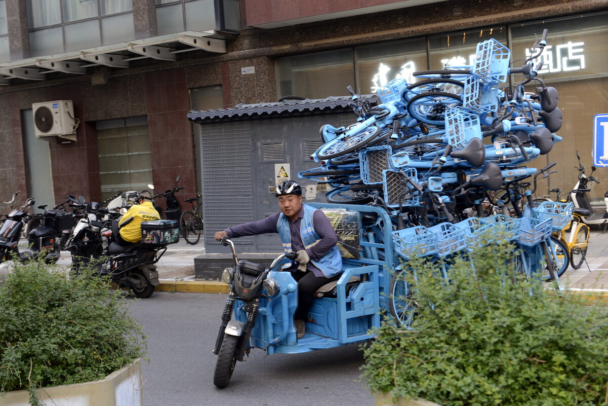 . - Алексей Неустроев