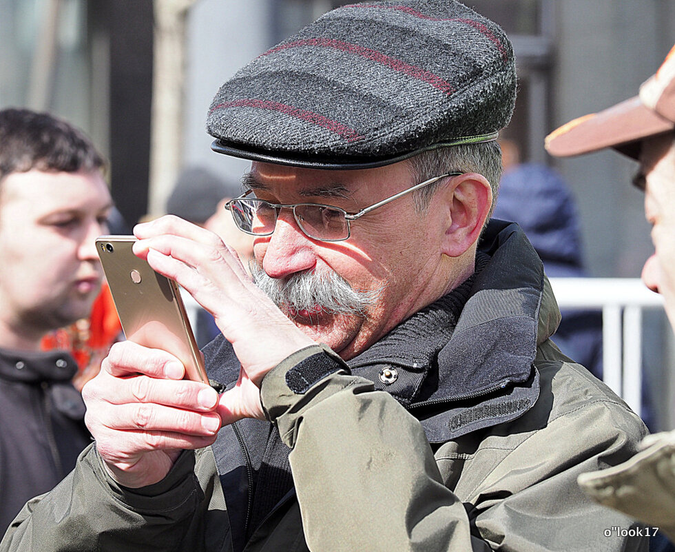 тоже фотограф - Олег Лукьянов