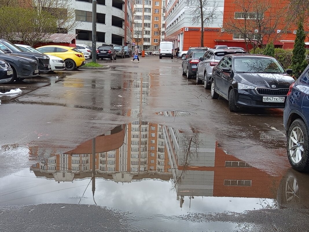 Ну, Очень скромное обаяние апреля - Андрей Лукьянов