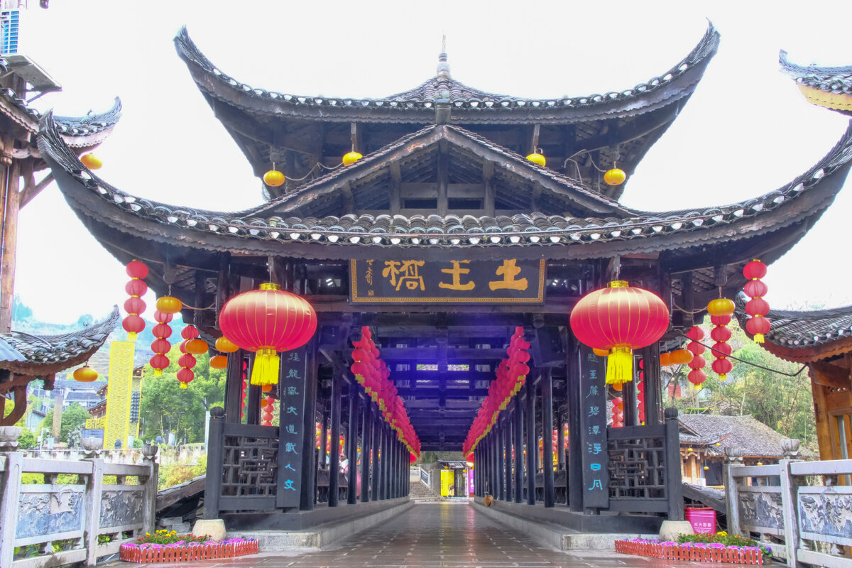 Проход через мост под Дворцом - Георгий А