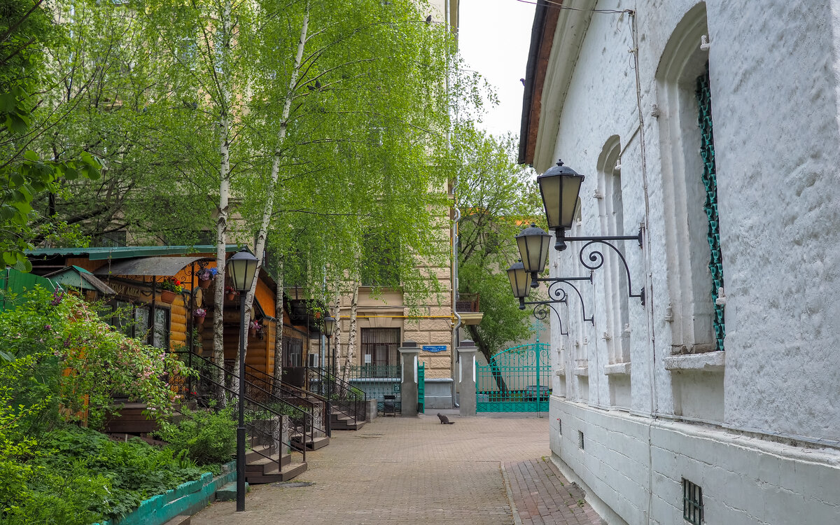 Уголок Москвы - юрий поляков
