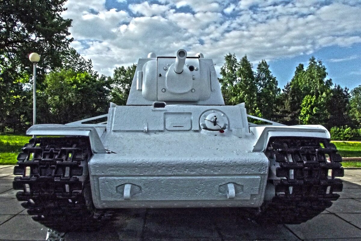 КВ-1 Советский тяжёлый танк - Сергей Кочнев