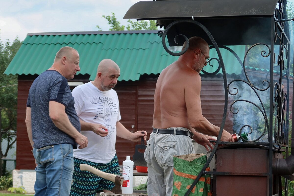 «Шашлык женских рук не терпит» - Дмитрий И_ «Шашлык женских рук не терпит» - Дмитрий И_