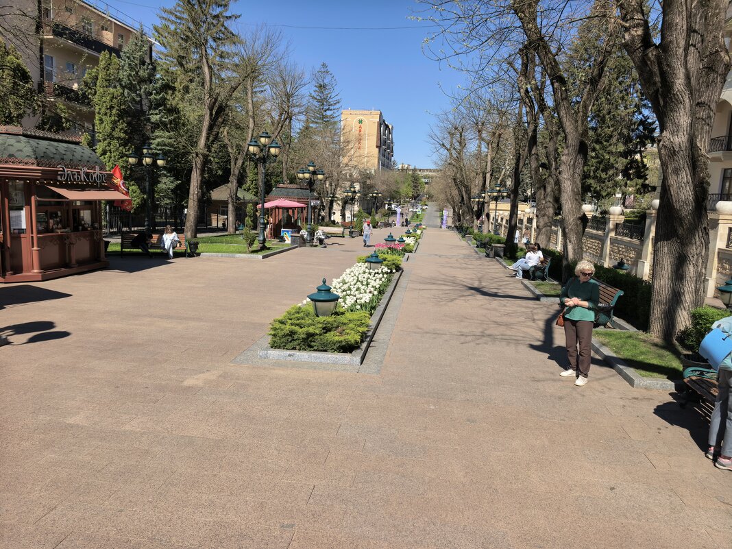 На улице Ленина - Виктор На улице Ленина - Виктор