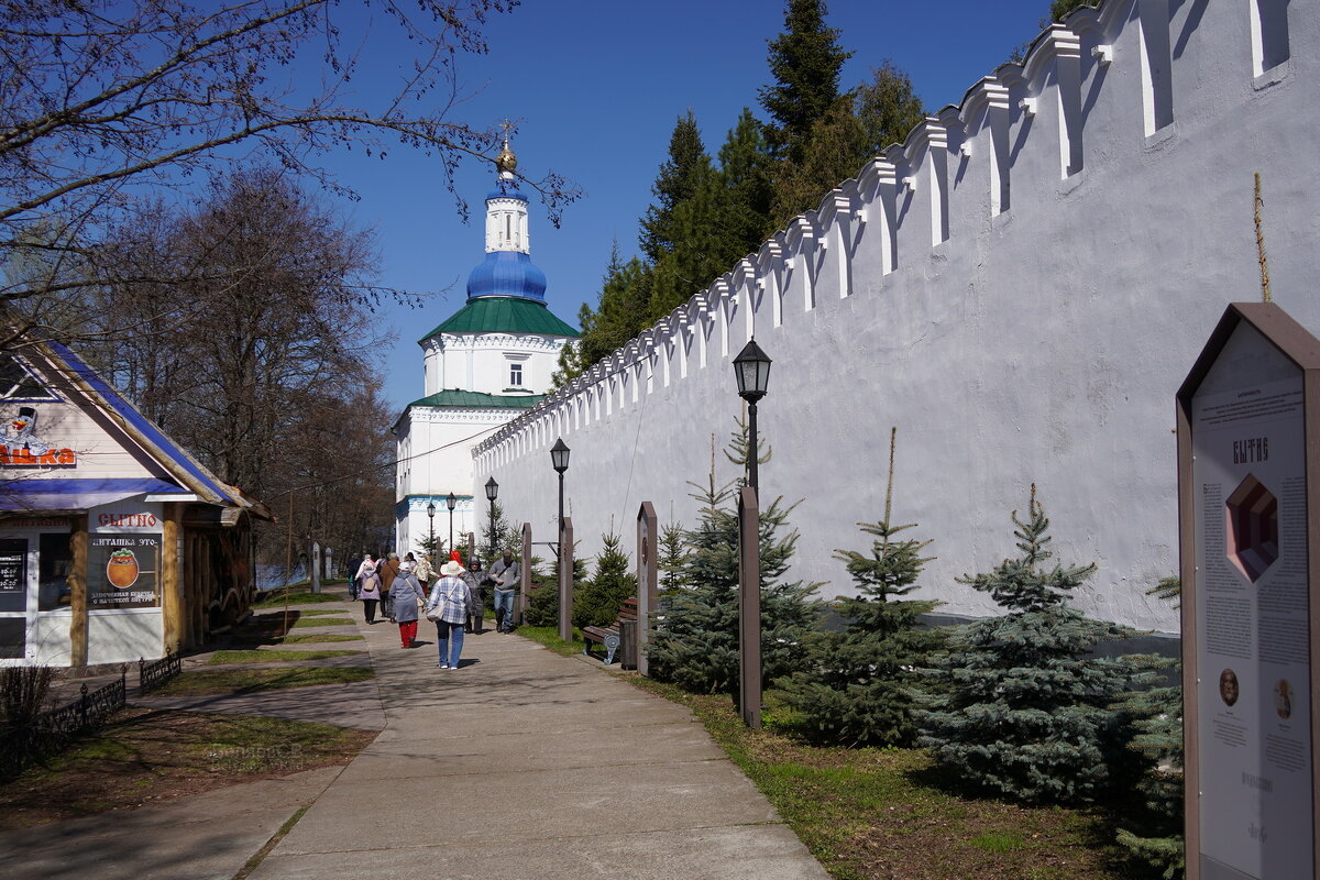 Стена Раифского Богородицкого мужского монастыря - Сергей Беляев Стена Раифского Богородицкого мужского монастыря - Сергей Беляев