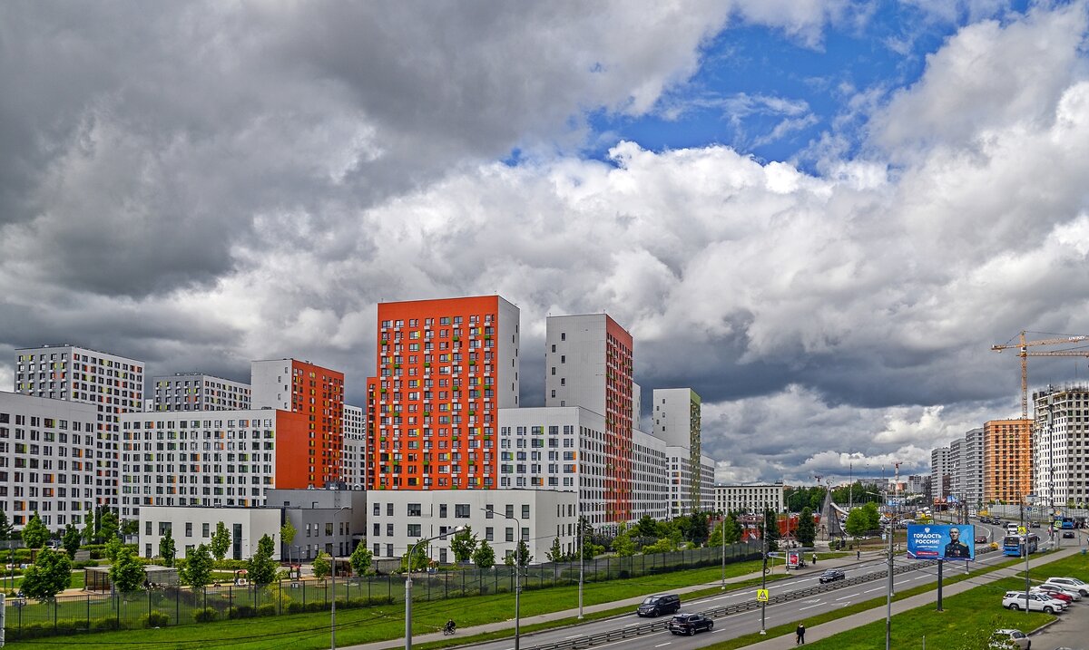 Облачно в Новой Москве - Валерий Иванович