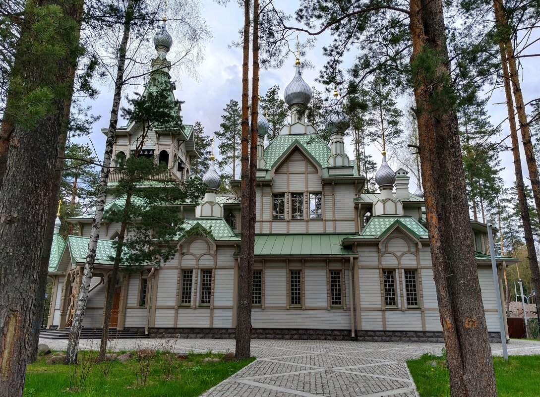 Церковь в честь Сошествия Святого Духа - Мария Васильева