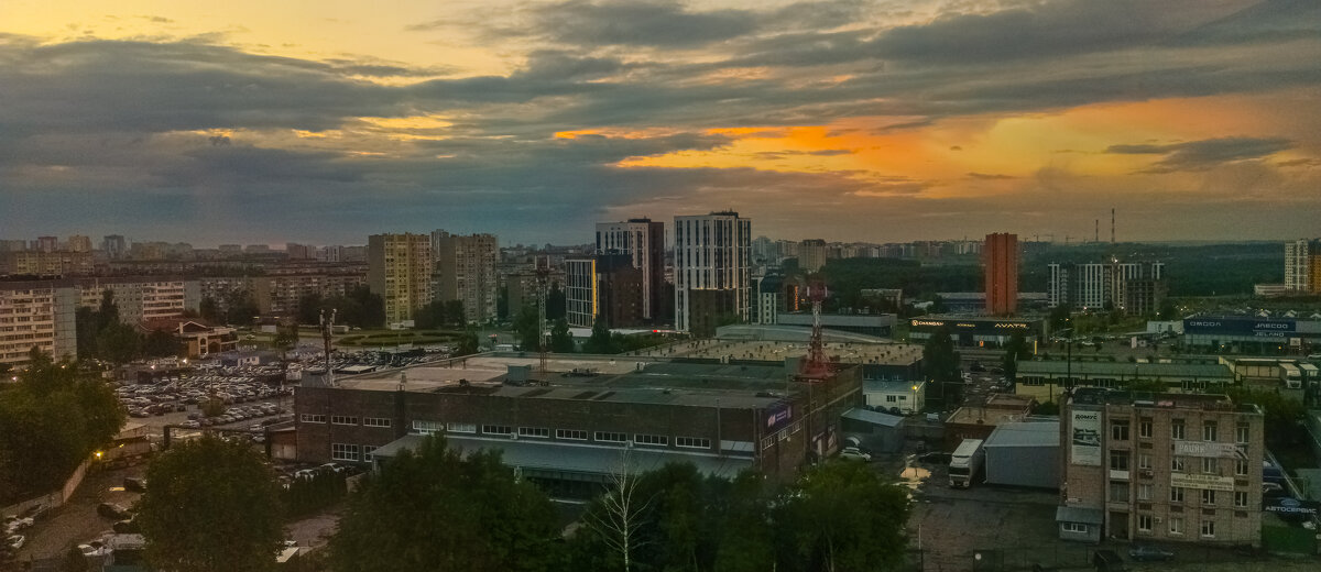 Панорама вечернего Ижевска - Леонид Абросимов Панорама вечернего Ижевска - Леонид Абросимов