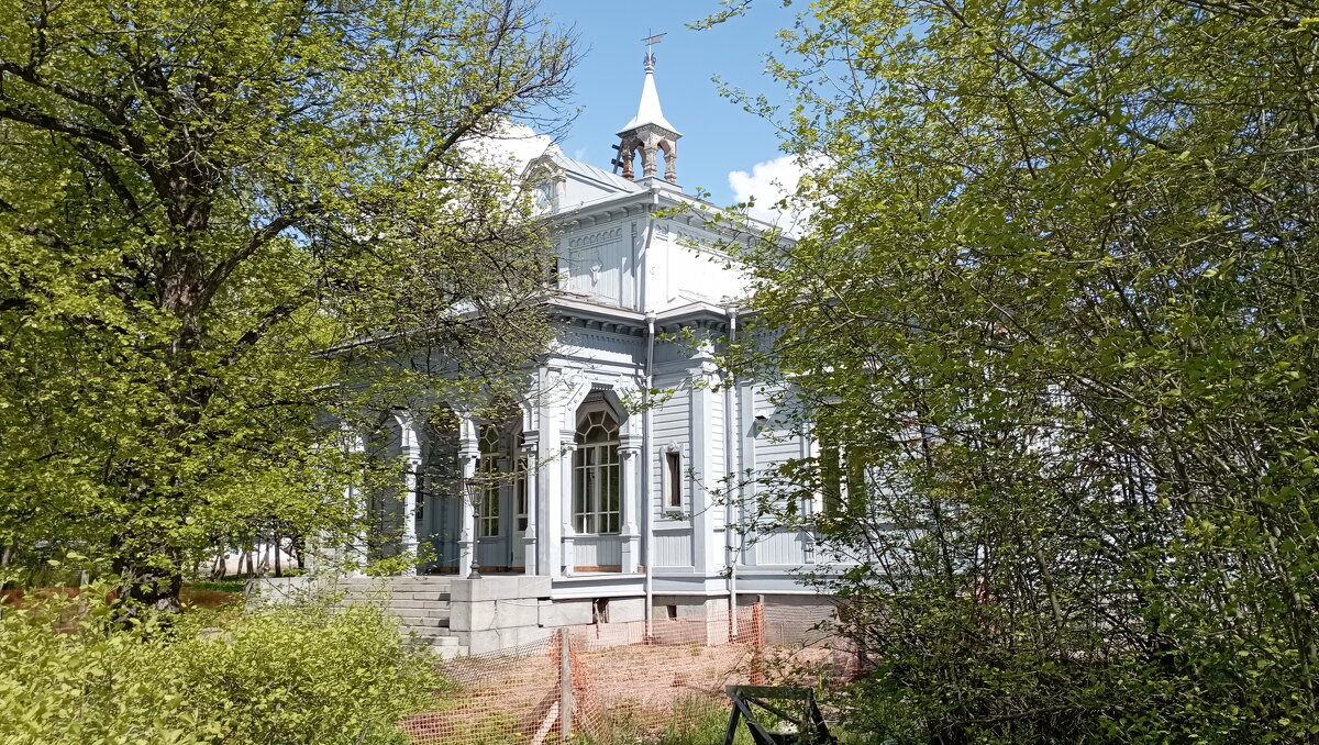 Сортавала. Здание Городской ратуши 1855 года постройки - Николай Сортавала. Здание Городской ратуши 1855 года постройки - Николай
