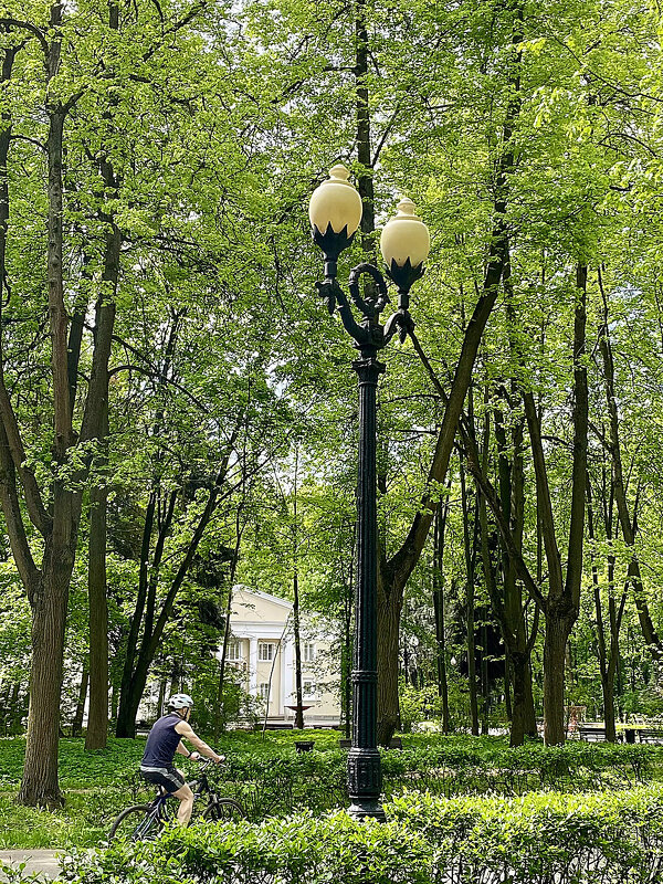 В московском парке - Алевтина 