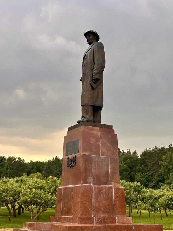 Памятник Мичурину - Натали Памятник Мичурину - Натали