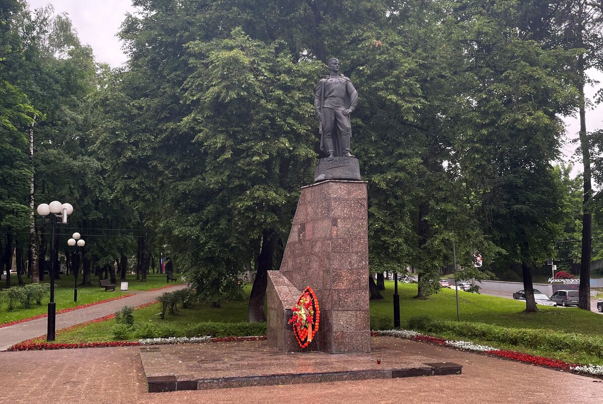 *** - Андрей Л. В.