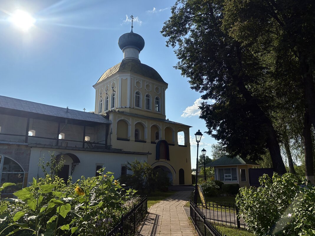 Церковь Тихвинской иконы Божией Матери «Крылечко» - Наталия Павлова Церковь Тихвинской иконы Божией Матери «Крылечко» - Наталия Павлова