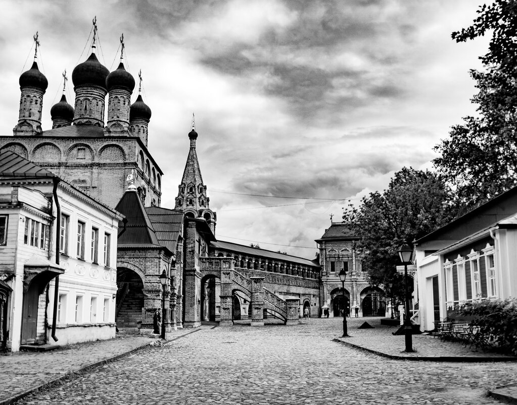 Крутицкое подворье - Александр Левинский Крутицкое подворье - Александр Левинский