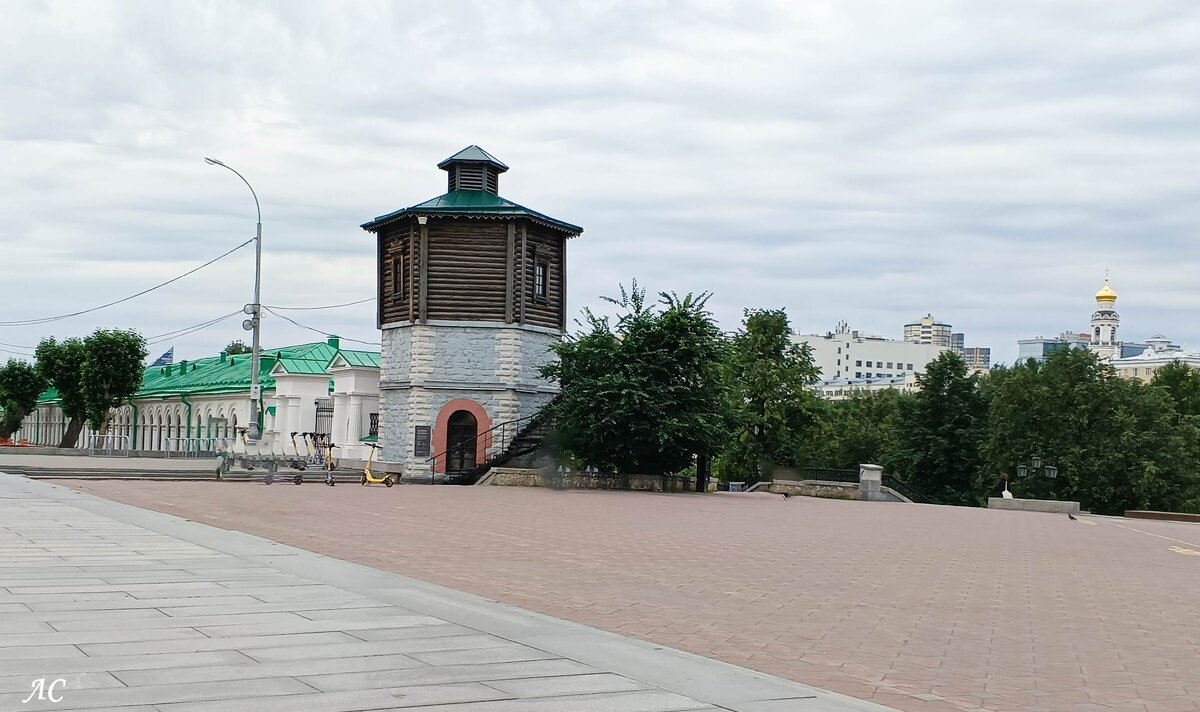 Водонапорная башня на Плотинке - Любовь Сахарова