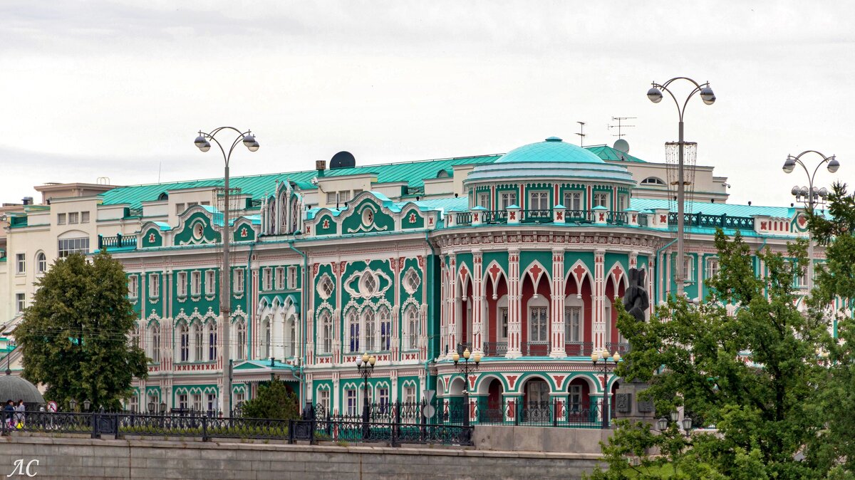 Дом Севастьянова в Екатеринбурге - Любовь Сахарова