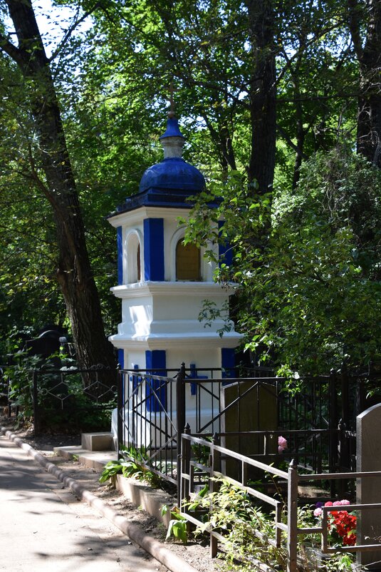Часовня Боголюбской иконы Божией матери на Калитниковском кладбище в Москве - Олег 