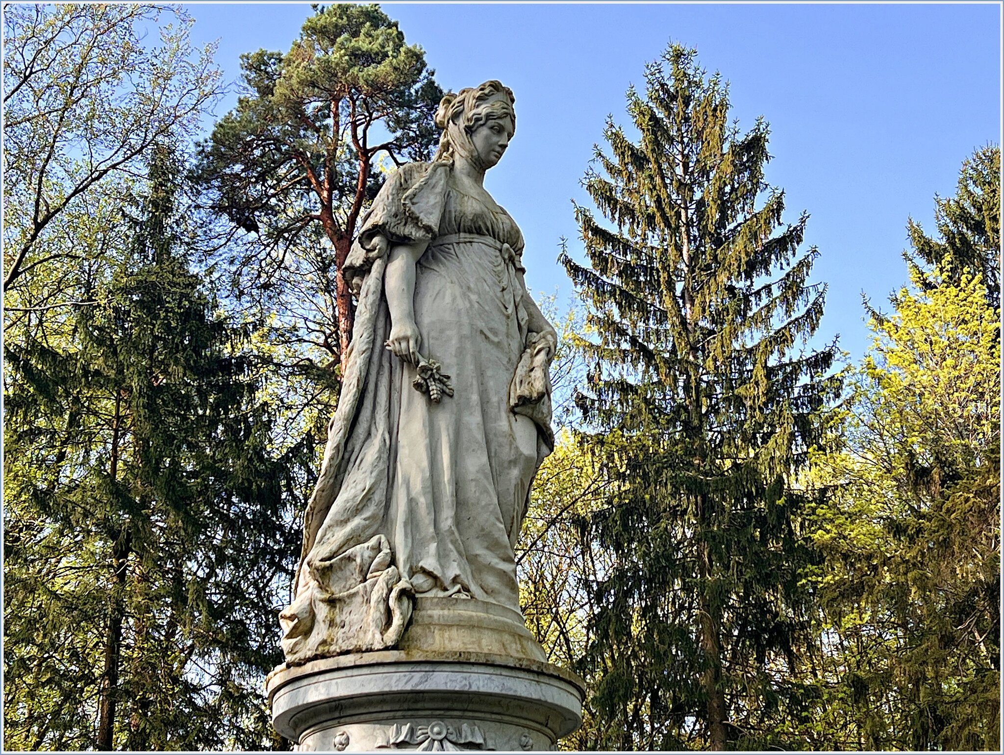 Памятник королеве Луизе. :: Валерия Комова Памятник королеве Луизе. :: Валерия Комова