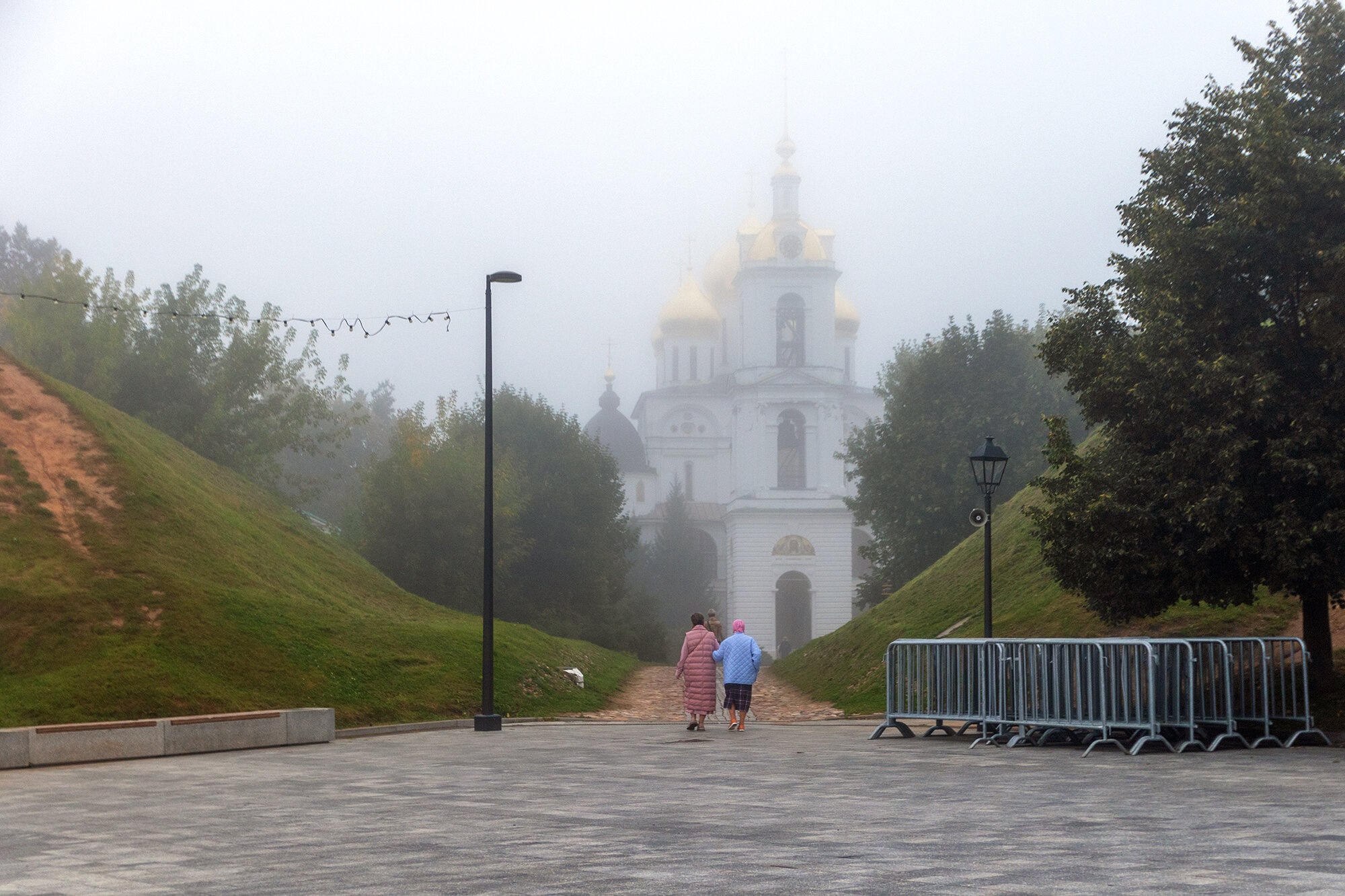 Город накрыл утренний туман. :: Анатолий. Chesnavik. Город накрыл утренний туман. :: Анатолий. Chesnavik.