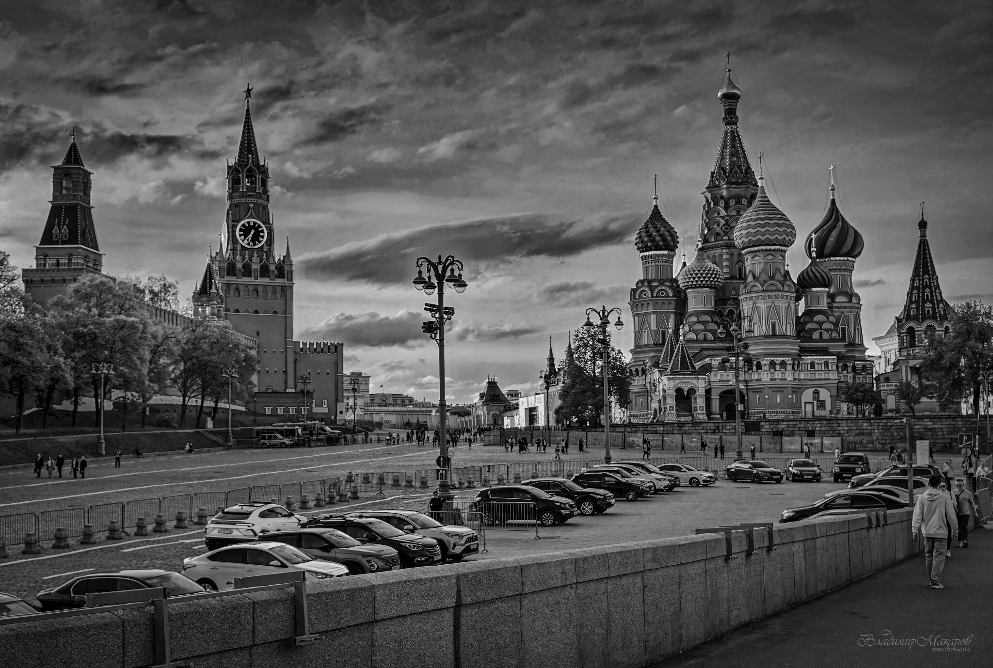 "Васильевский спуск. Красная площадь. Столичные зарисовки"© :: Владимир Макаров "Васильевский спуск. Красная площадь. Столичные зарисовки"© :: Владимир Макаров