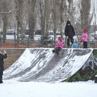 Семейный отдых в зимний день :: Татьяна Машошина