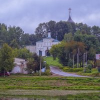 Вид на монастырь :: Сергей Цветков