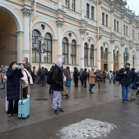 Привокзальная жизнь... :: Мария Васильева