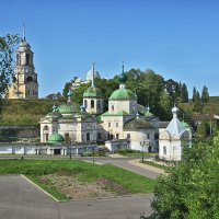 Старица. Пятницкая церковь. :: Александр Беляев