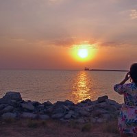 Утро на море :: Сергей Швечков