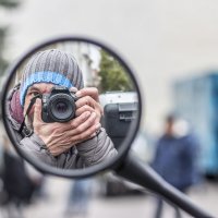 Сэлфач в зеркало ментовского BMW :: Коля Лукашов
